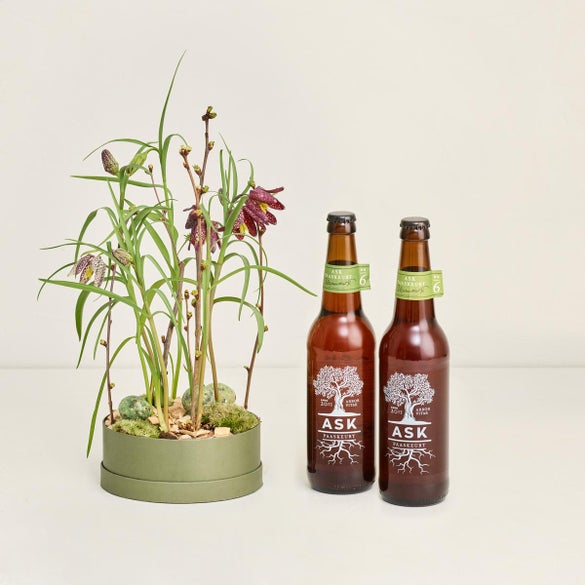 Hatteæske med vibeæg med to ASK påskeurt